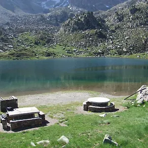 apartamentos-grifovacances-canigou.andorra-la-vella-hotels.net/